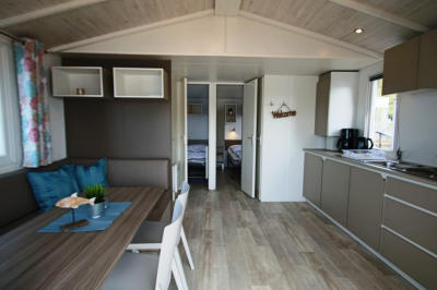 Flusshaus Eiderlodges Wohnbereich
