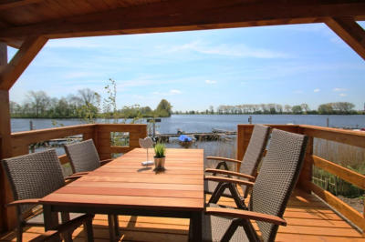 Flusshaus Eiderufer 1 und 2 Flussblick